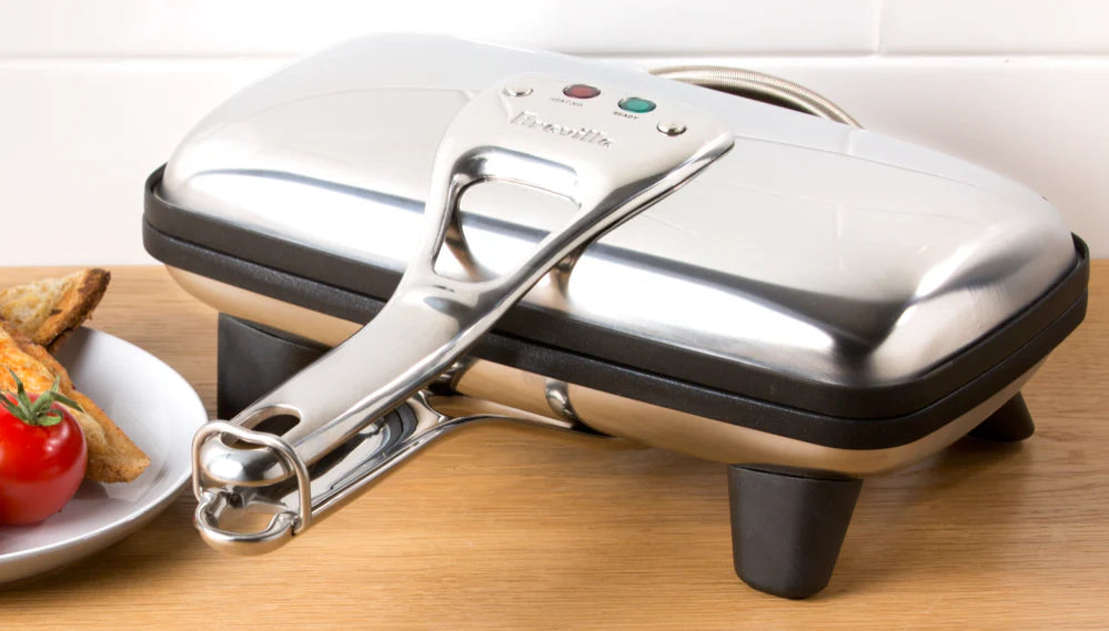 Breville Heavy Duty Sandwich Press | 2 Slice Jaffle Toastie Maker | Toasted Paninis Non-Stick