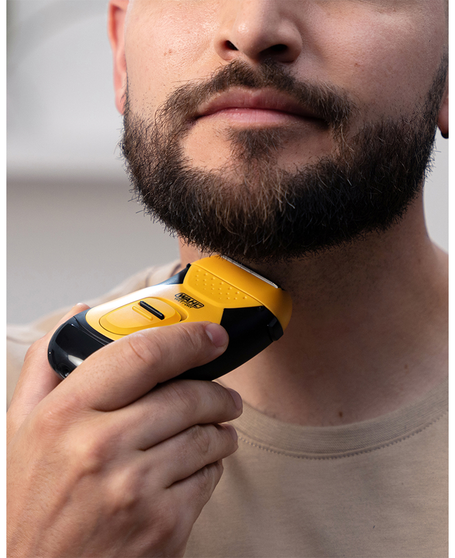 Wahl Extreme Grip Waterproof Compact Electric Shaver | Battery Powered | Travel-Friendly Grooming Tool