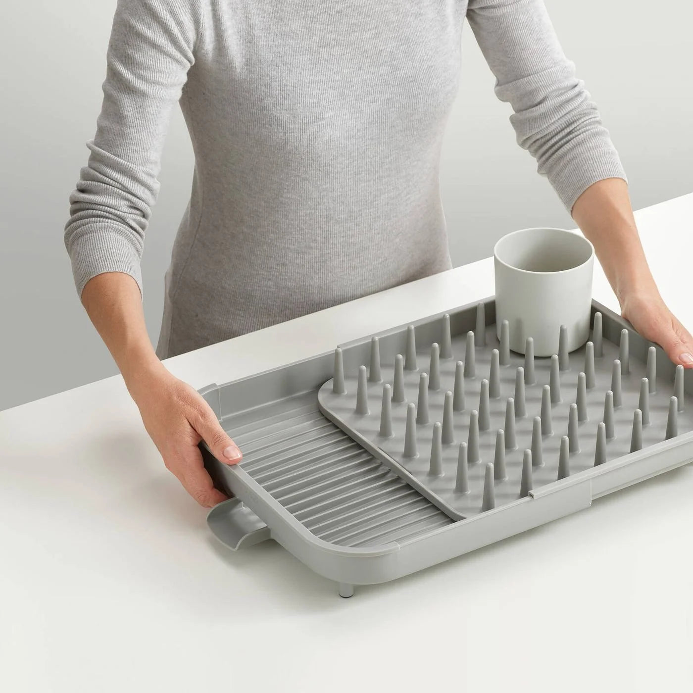 Joseph Joseph Expandable Dish Drying Rack | Plate Bowl Drainer Cutlery Holder | Kitchen Organizer Storage