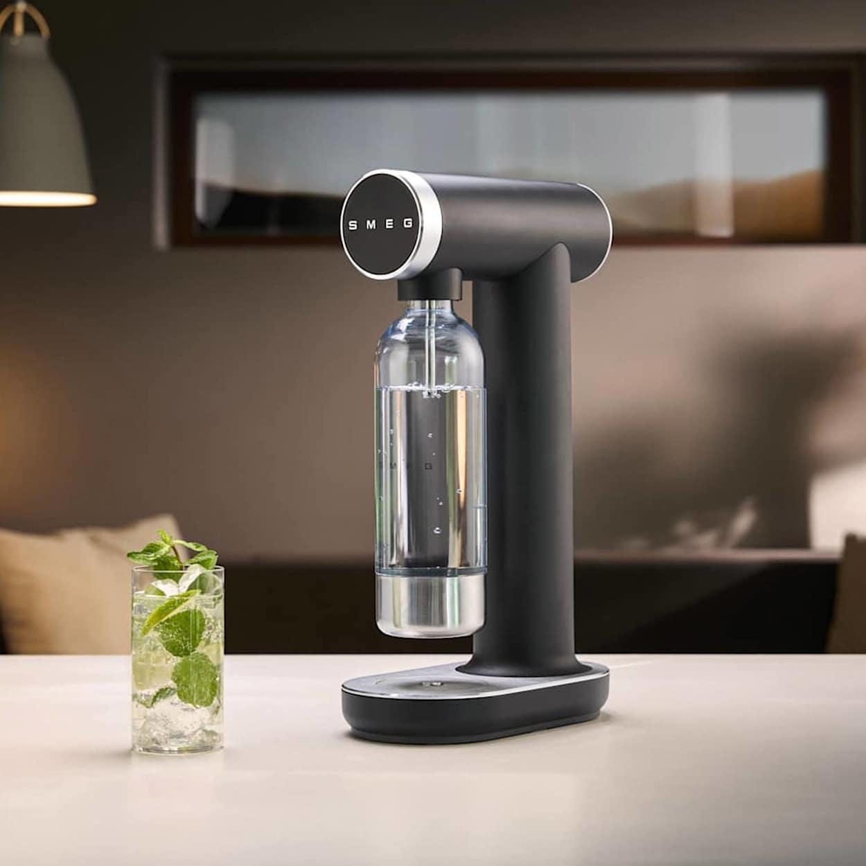 Smeg 50's Retro Style | Soda Maker | Soda Stream Water Carbonator Spritzer