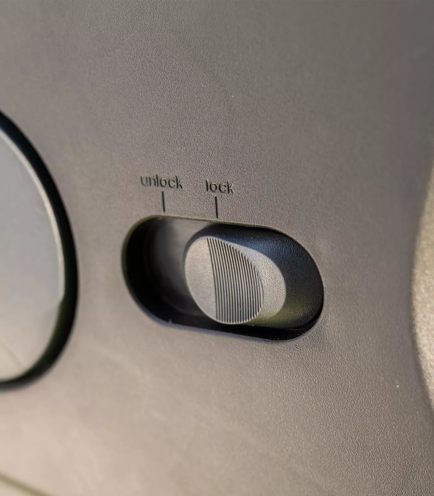 Holman 20m Retractable Garden Hose Reel | Swivel Bracket | Outdoor Gardening Watering w/ Spray Gun