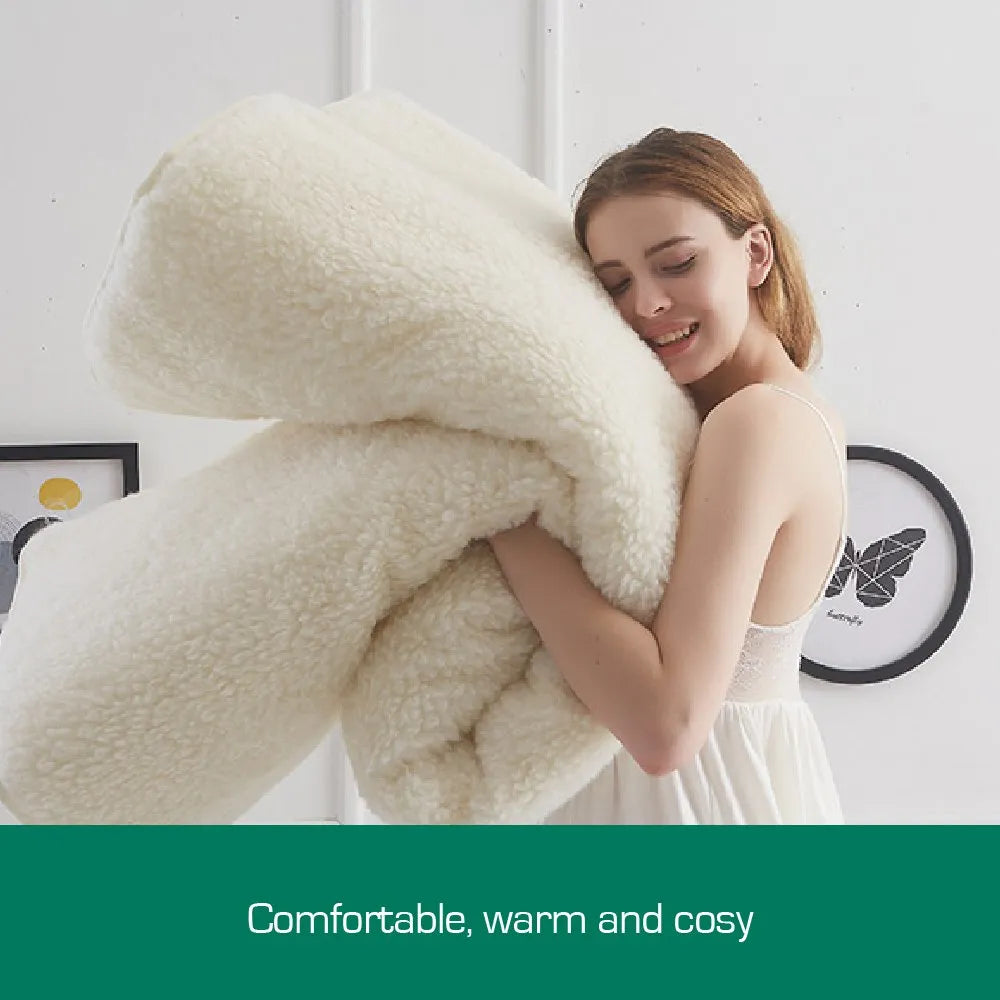Australian Made Wool Underlay KING SIZED | Winter Bedding Mattress Topper Fully Fitted Underlay Matress Protector