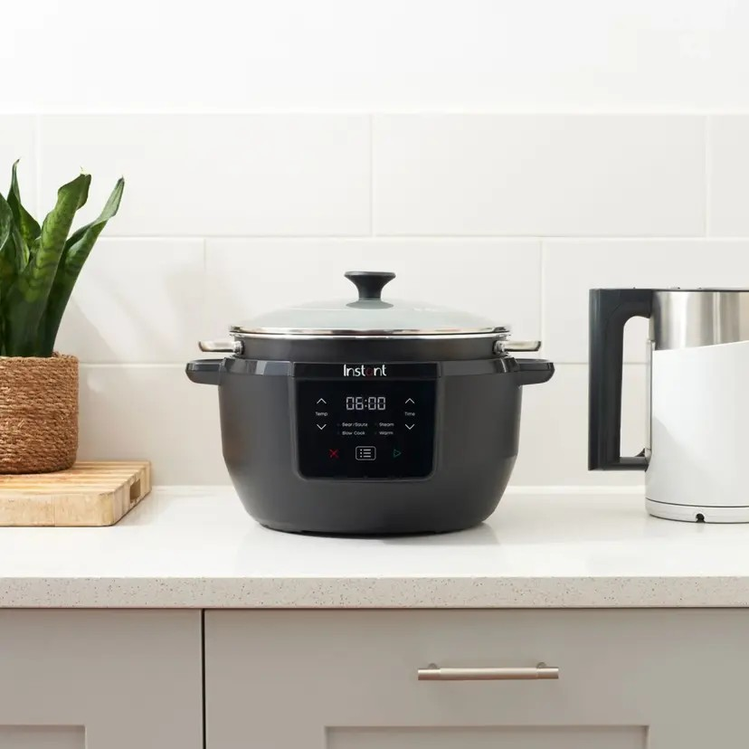 Instant Superior Slow Cooker 7.1L | slow cook, steam, sauté, sear and keep food warm | Four cooking functions in one