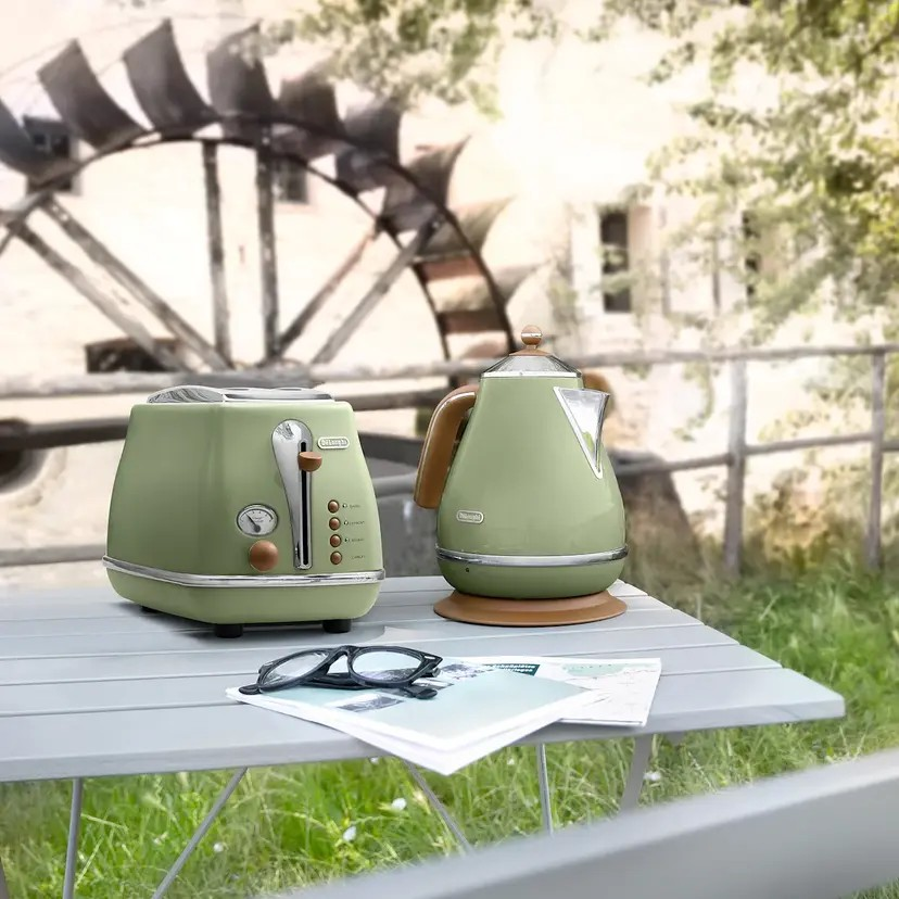 DeLonghi Icona Vintage Breakfast Pack | Kettle and Toaster Breakfast Making Kit | Home Kitchen Wedding Anniversary Gift