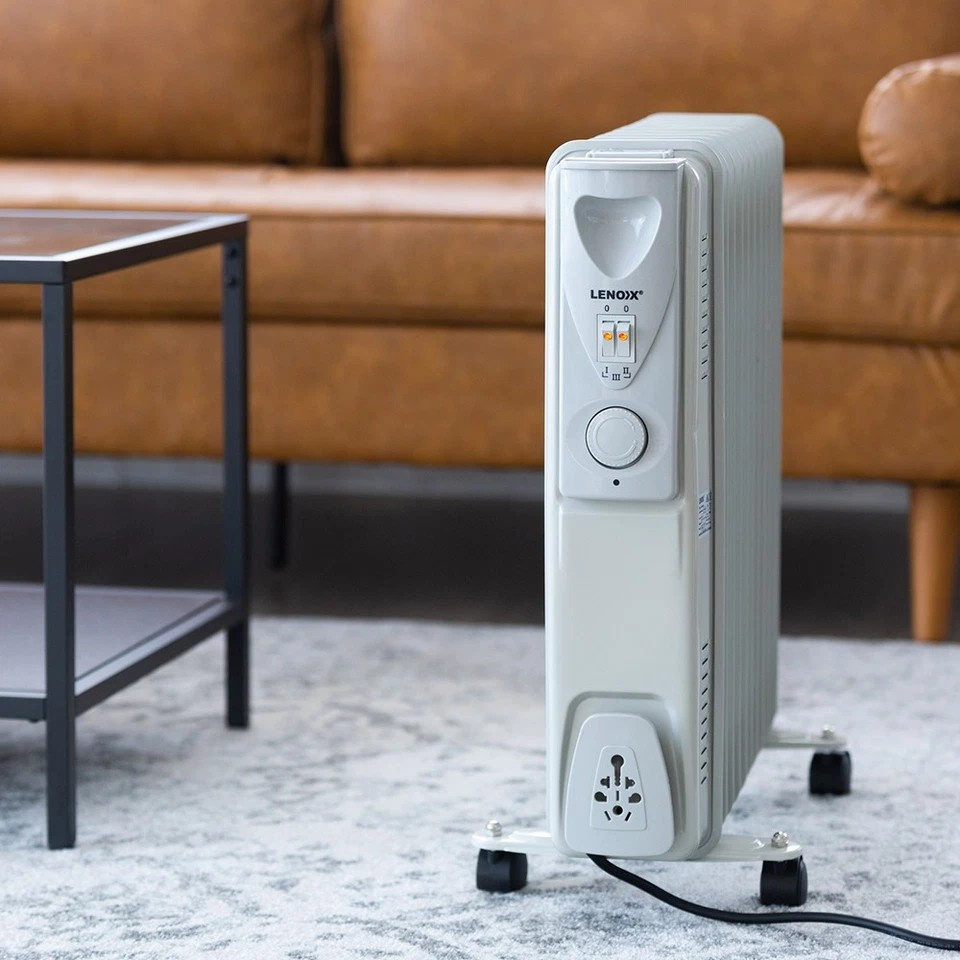 Lenoxx 2400W Electric Convection/Radiant Heater | 11 Fin Oil Column Heater | Castors Wheels Incl | Clean Air Heating