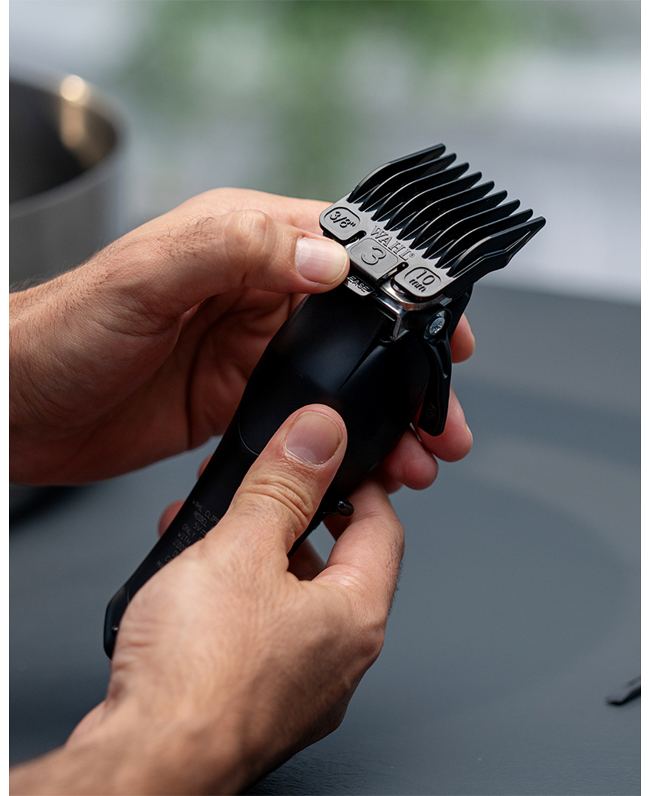 Wahl Extreme Grip Lithium-Ion Hair Clipper | Adjustable Taper Lever | Precision Blades & 2-Hour Runtime