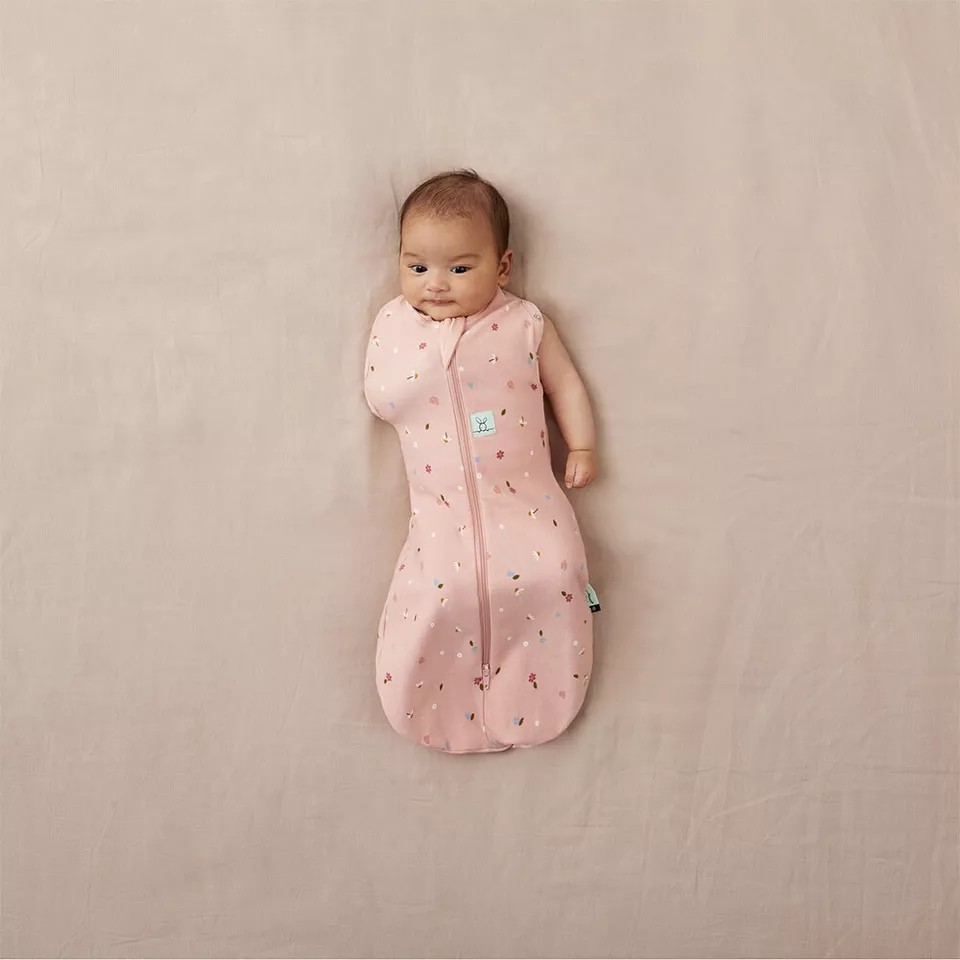Ergopouch baby/Infant Cocoon Swaddle Bag Tog 1.0 Size 3-6 Months Daisies Print