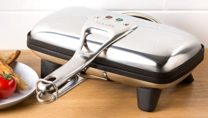 Breville Heavy Duty Sandwich Press | 2 Slice Jaffle Toastie Maker | Toasted Paninis Non-Stick