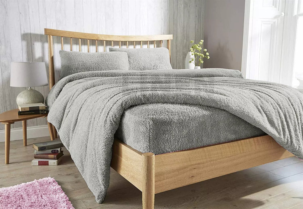Queen Sized Teddy Bear Fleece Quilt Cover with 2 Pillowcases - Winter Cosy Bedroom Warmer Bedding