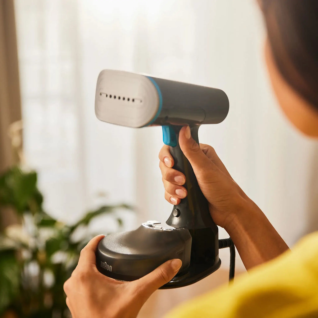 Braun Handheld Garment Steamer | Clothes Fabric Hot Steam Iron Press | Clothes De-Wrinkler Handheld Ironing
