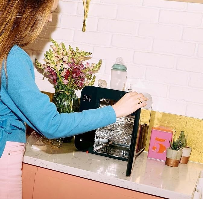 Tommee Tippee Baby Bottle Steriliser | Ultra UV Dryer and Storage for Baby Bottles and Accessories | Steam-Free to Kill Viruses