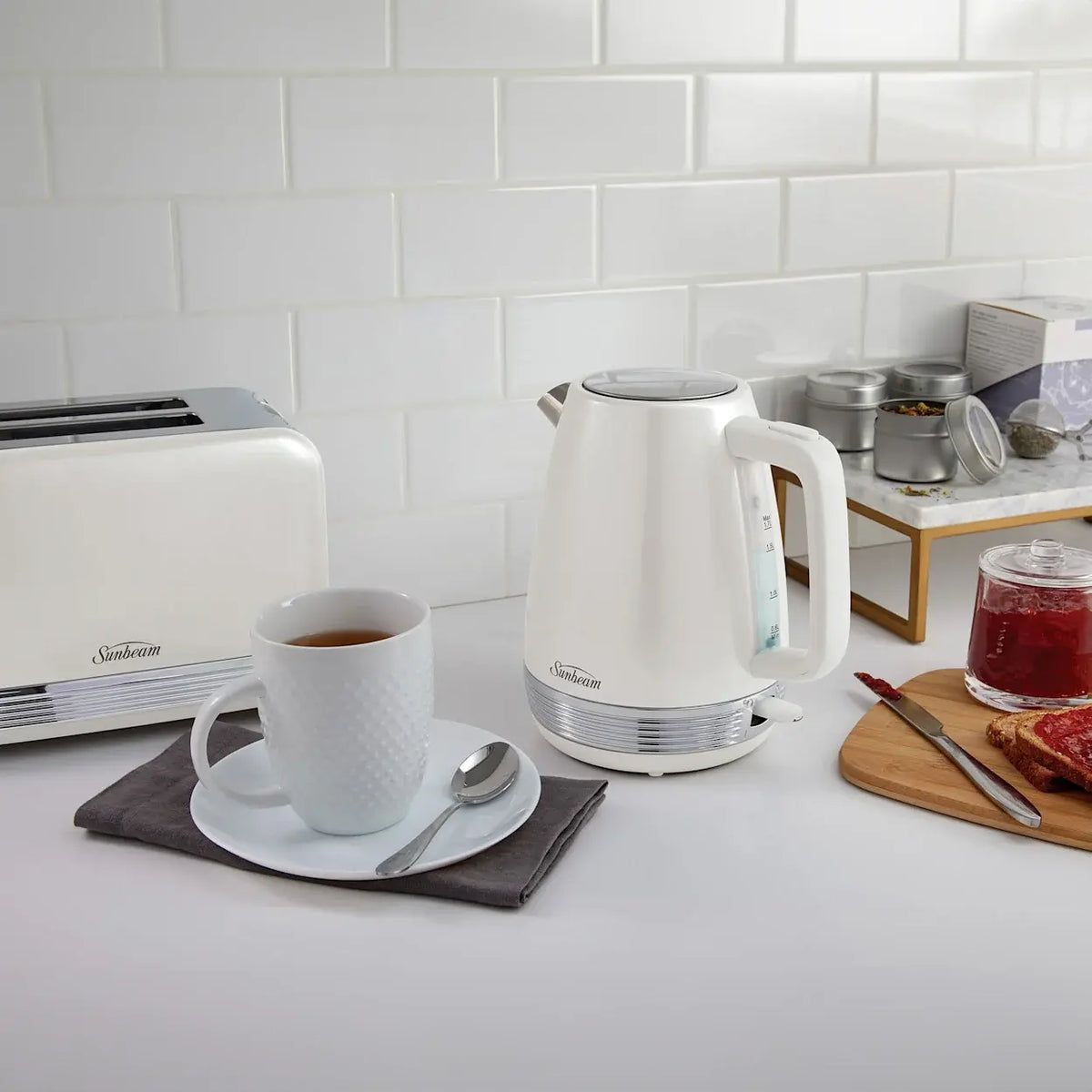 Sunbeam Elegant Toaster and Kettle Breakfast Pack | Modern 1.7L Hot Water Jug AU