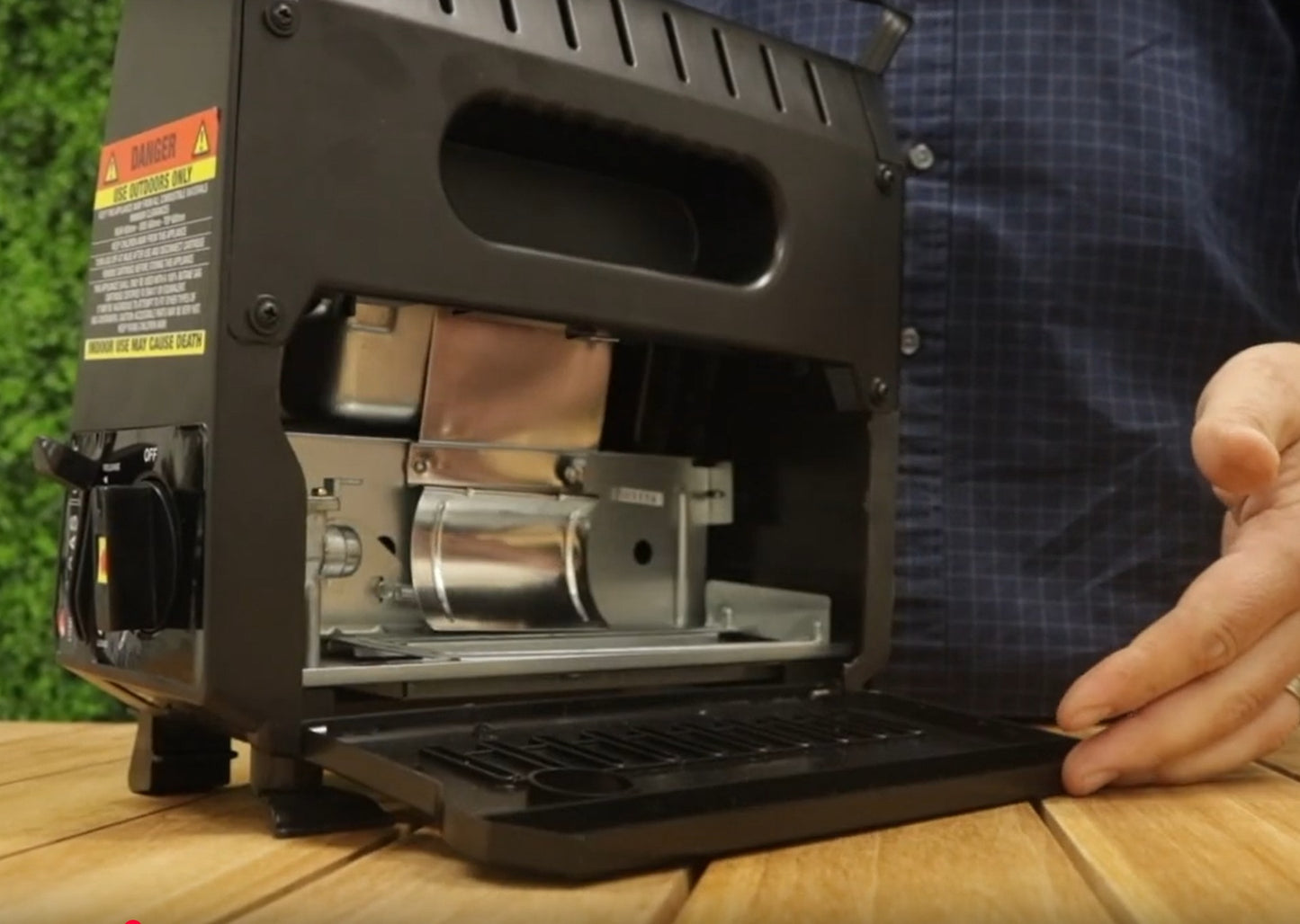 Gasmate Portable Gas Heater | Ceramic Burner Piezo Ignition | Outdoor Patio Heating Butane Heating