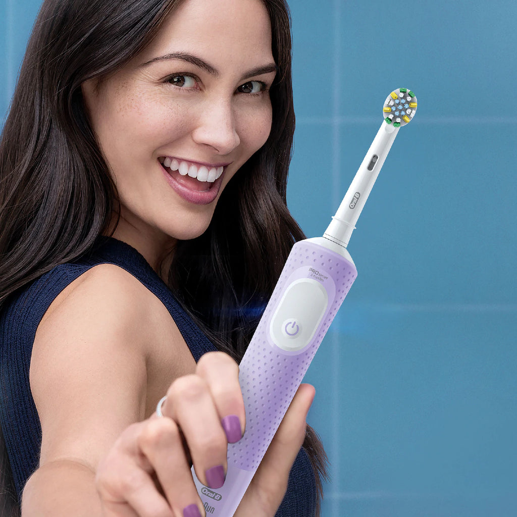 Oral-B Pro 300 Electric Toothbrush | Pro-timer function | Precision Cleaning |Lilac Travel Case Included
