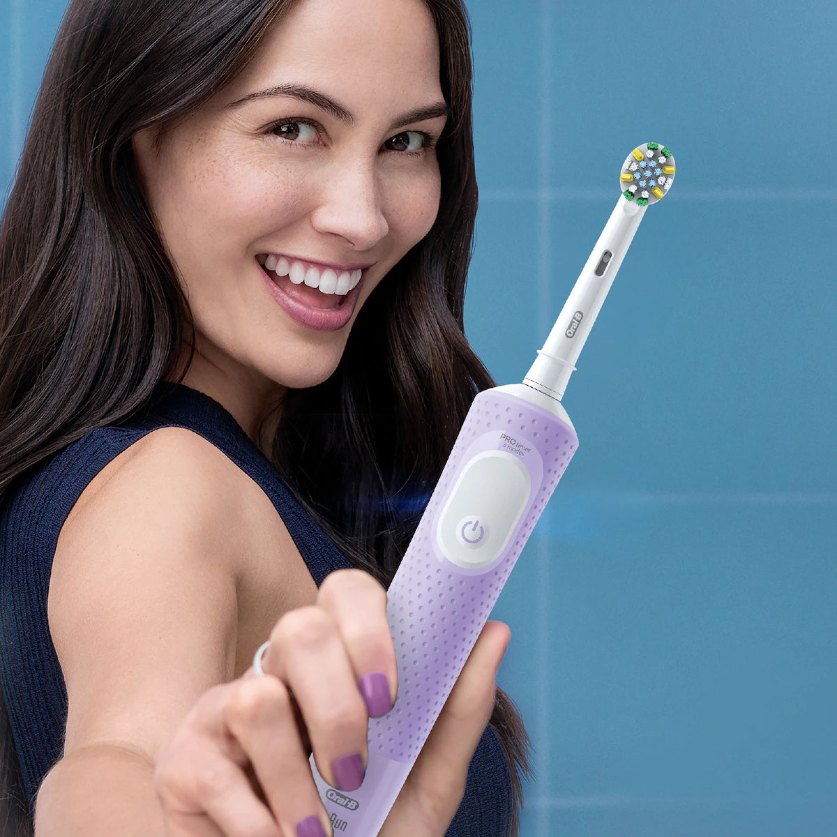 Oral-B Pro 300 Electric Toothbrush | Pro-timer function | Precision Cleaning |Lilac Travel Case Included