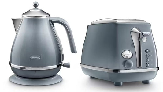 De'Longhi Retro Breakfast Pack | 1.7L Kettle & 2 Slice Toaster | Wedding Anniversary Birthday Gift Set