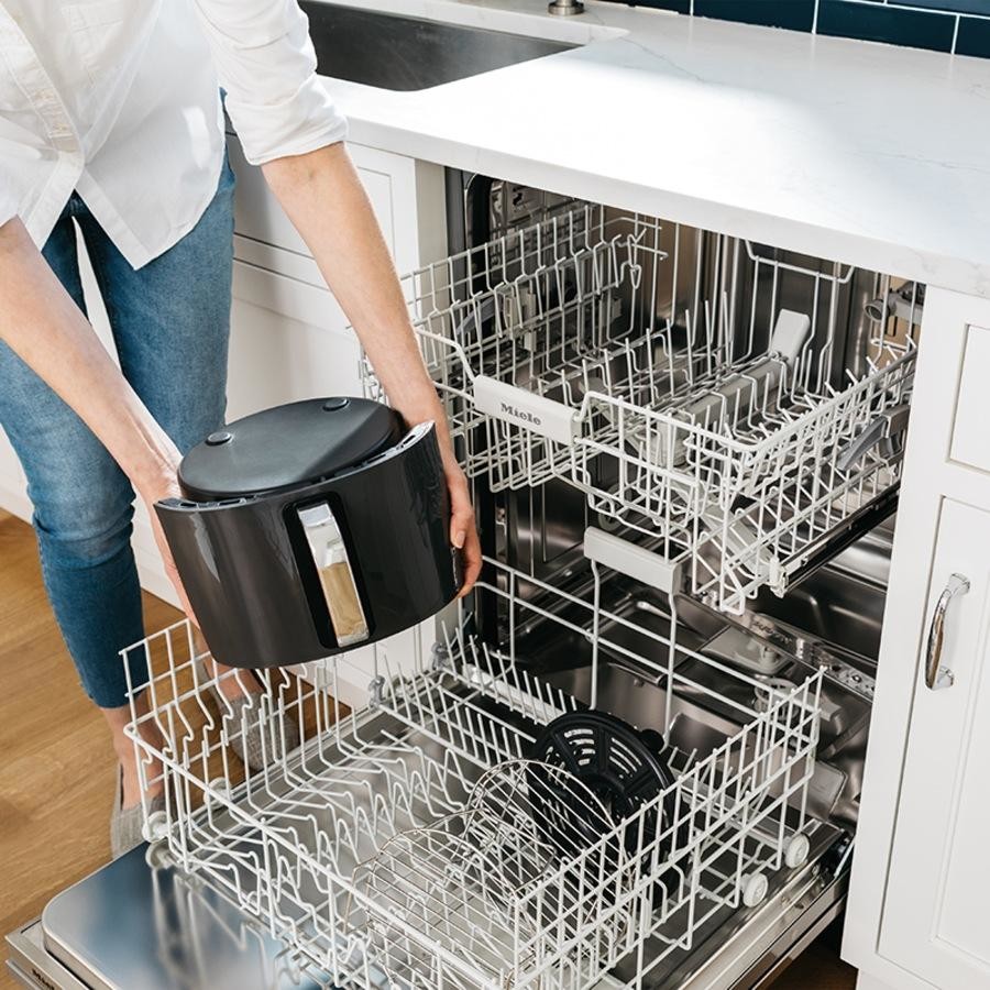 Ninja Air Fryer Max AF160 | Healthy Cooking | Superheated Airfry with 5.3L capacity | MaxCrisp Technology | Air Roast/Bake/Reheat/ Dehydrate