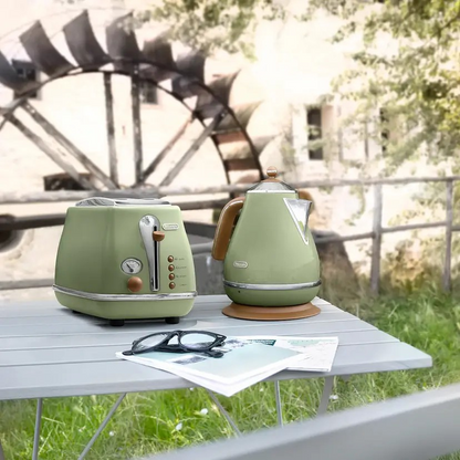 DeLonghi Icona Vintage Breakfast Pack | Kettle and Toaster Breakfast Making Kit | Home Kitchen Wedding Anniversary Gift