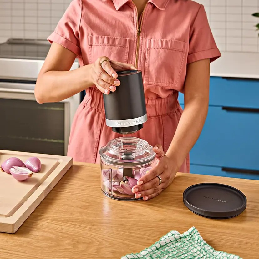 KitchenAid GO Cordless Top Down Chopper Matte Black | 3.5 Cup Capacity | Chop/Mix/Puree | Meal Prep | Cordless