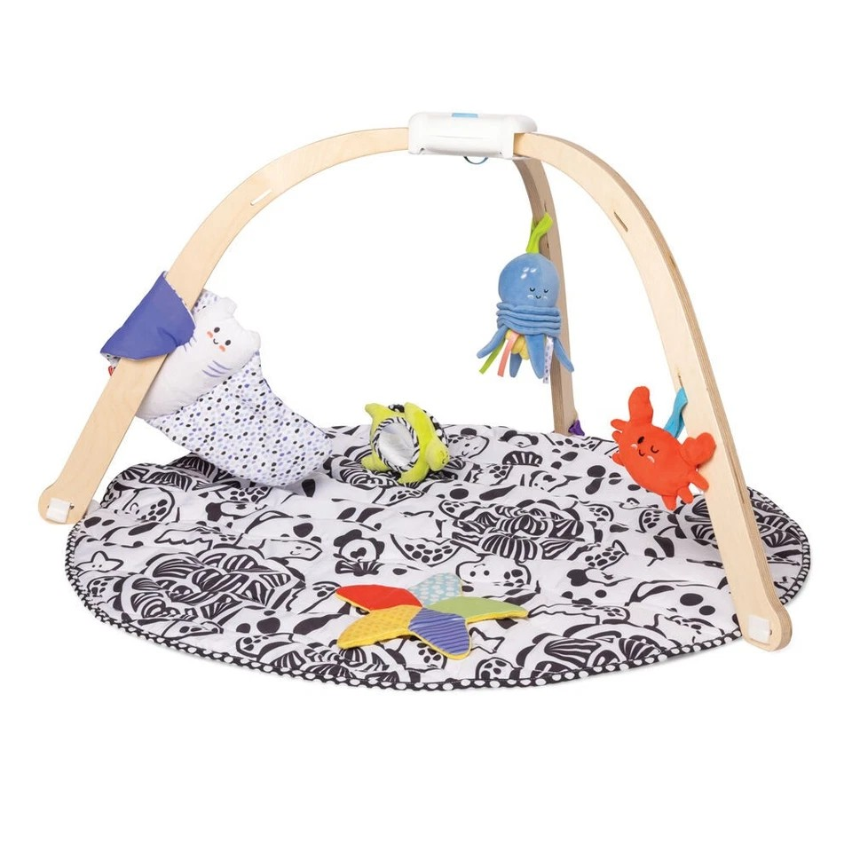 Melissa & Doug Ocean Oasis 77.6cm Easy Fold Baby Activity Play Gym Mat 0m+