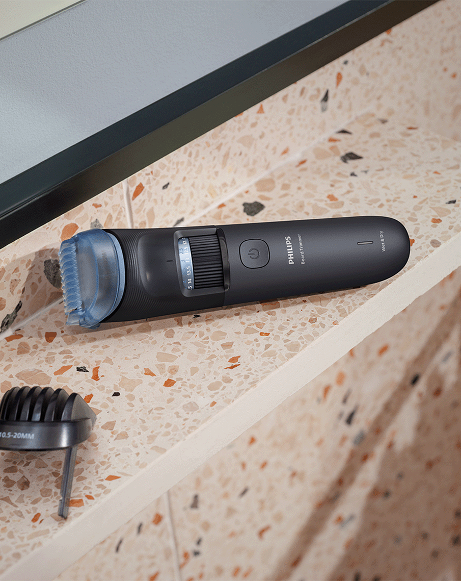Philips Series 3000 Waterproof Beard Trimmer | BeardSense Tech | 40 Length Settings & 360° Grip