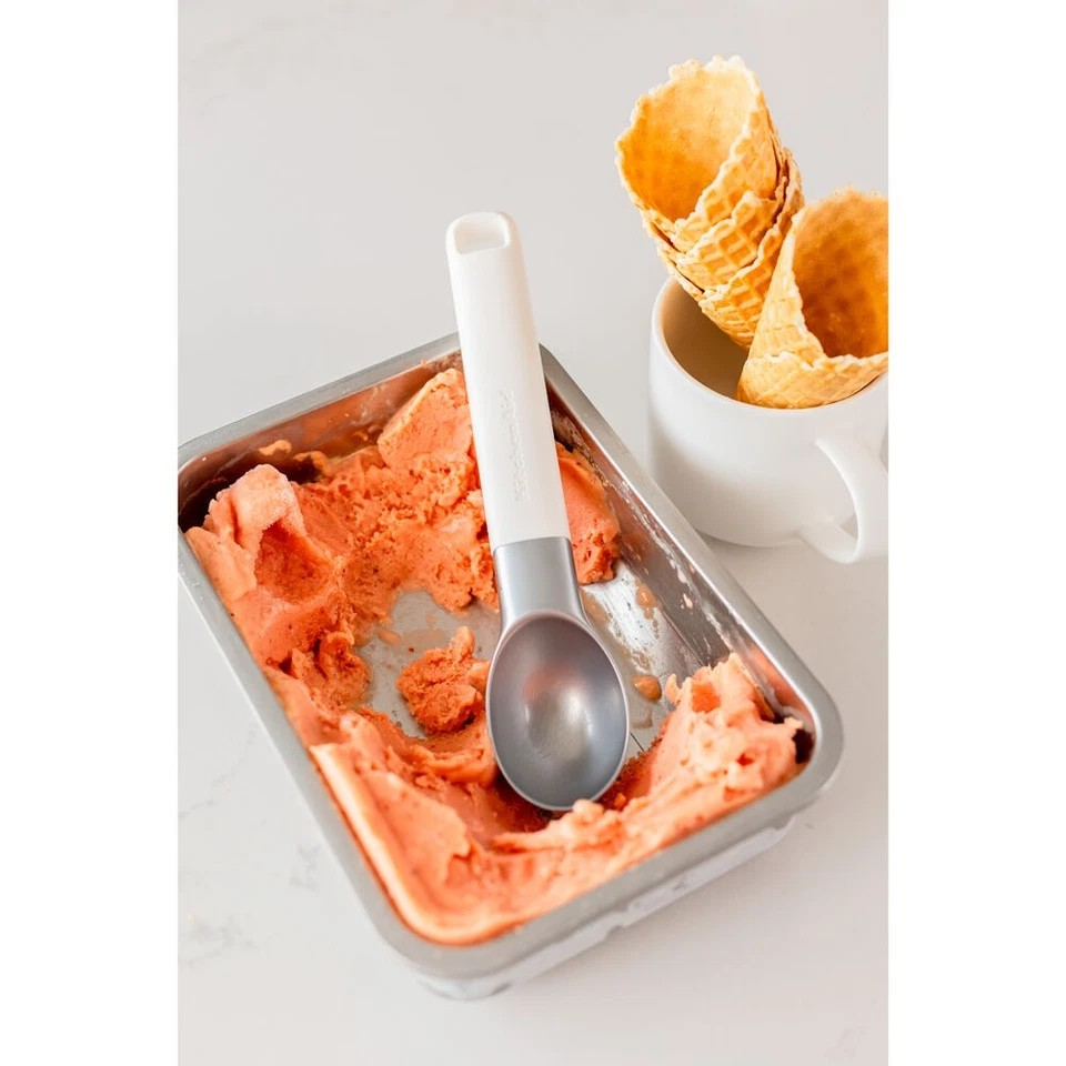 KitchenAid Classic Metal Ice Cream Scooper | Cooking Utensil Porcelain White