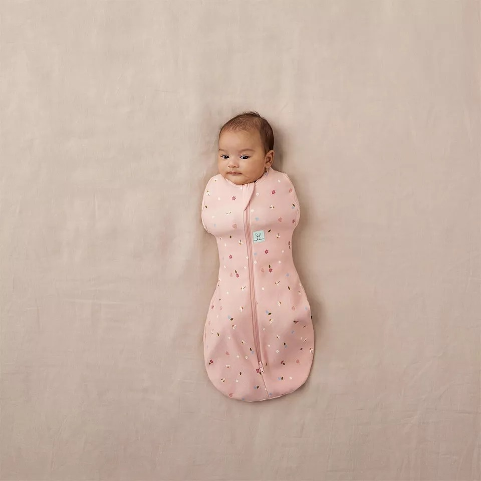 Ergopouch baby/Infant Cocoon Swaddle Bag Tog 1.0 Size 3-6 Months Daisies Print